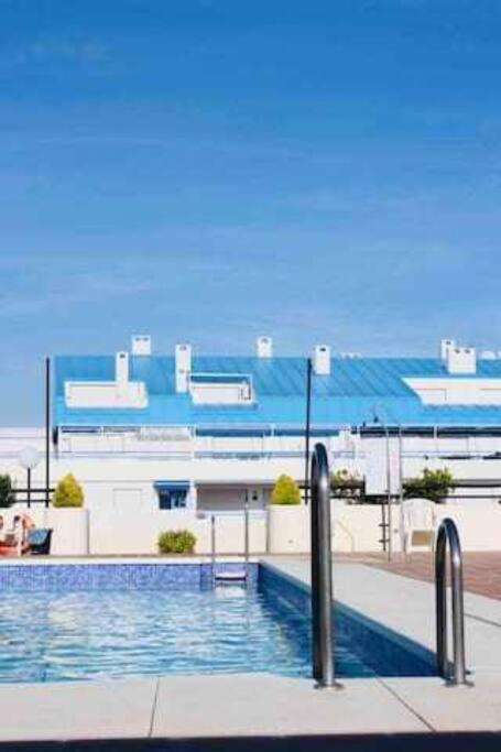 Large Modern Beach Front Apartment, Rooftop Pool!! Marbella Dış mekan fotoğraf
