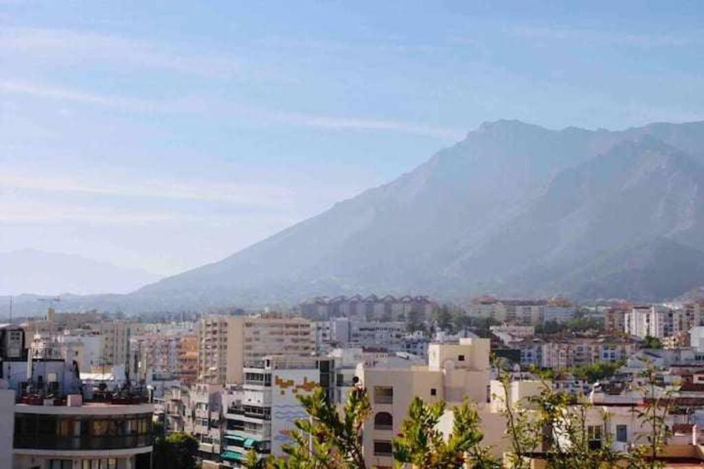 Large Modern Beach Front Apartment, Rooftop Pool!! Marbella Dış mekan fotoğraf